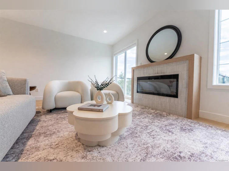 U8-3907 Cedar Hill Road, Saanich, BC, V8P 3Z8 - 3