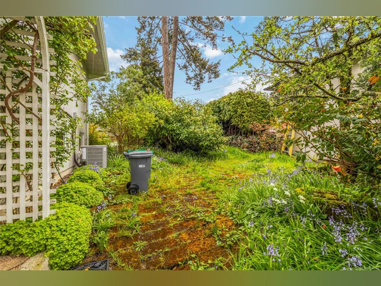 70 Kingham Place, View Royal, BC, V9B 1L8 - 39