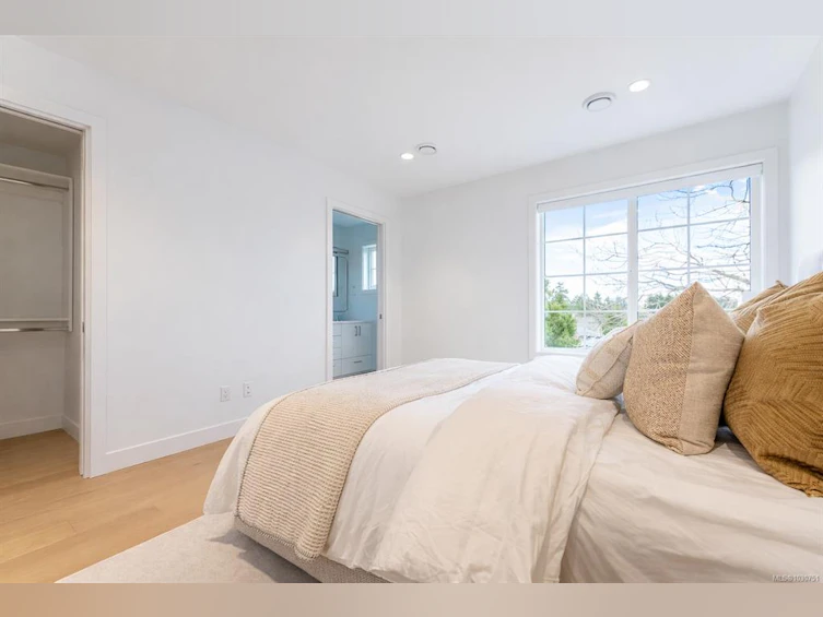 U10-3907 Cedar Hill Road, Saanich, BC, V8P 3Z8 - 15