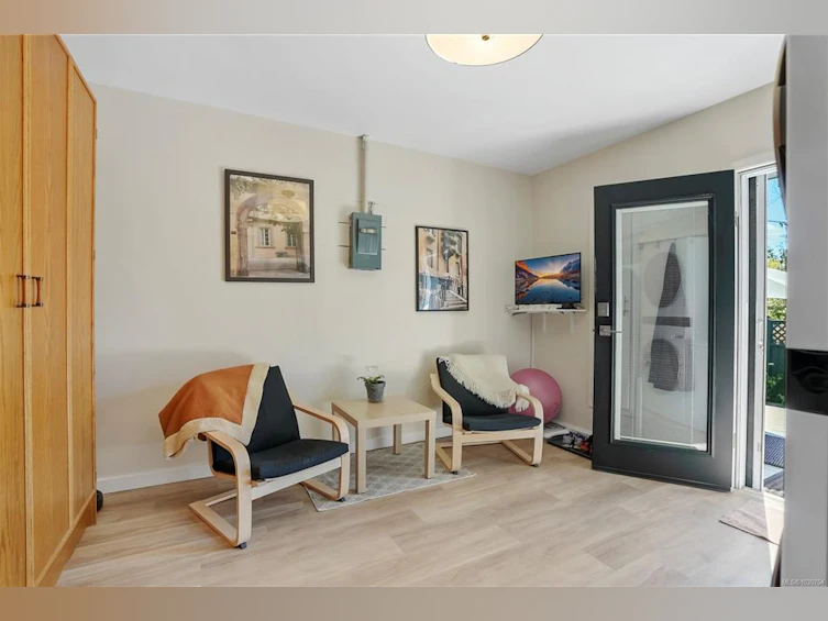 1709 Mcrae Avenue, Saanich, BC, V8P 1H9 - 22