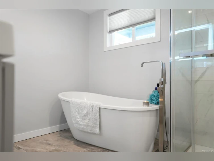 1709 Mcrae Avenue, Saanich, BC, V8P 1H9 - 19
