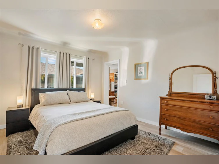1709 Mcrae Avenue, Saanich, BC, V8P 1H9 - 16