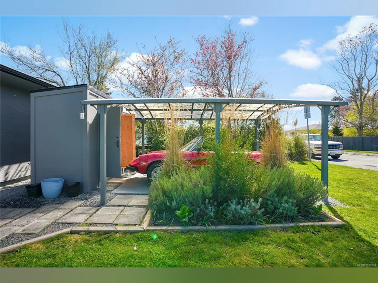 1709 Mcrae Avenue, Saanich, BC, V8P 1H9 - 32