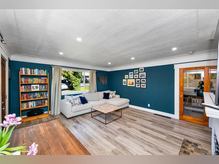 3111 Esson Road, Saanich, BC, V8Z 4P5 - 18