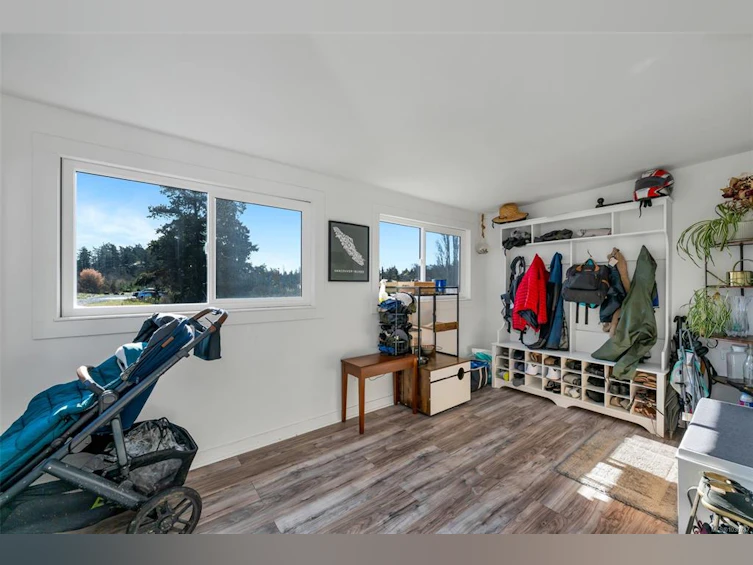 3111 Esson Road, Saanich, BC, V8Z 4P5 - 4