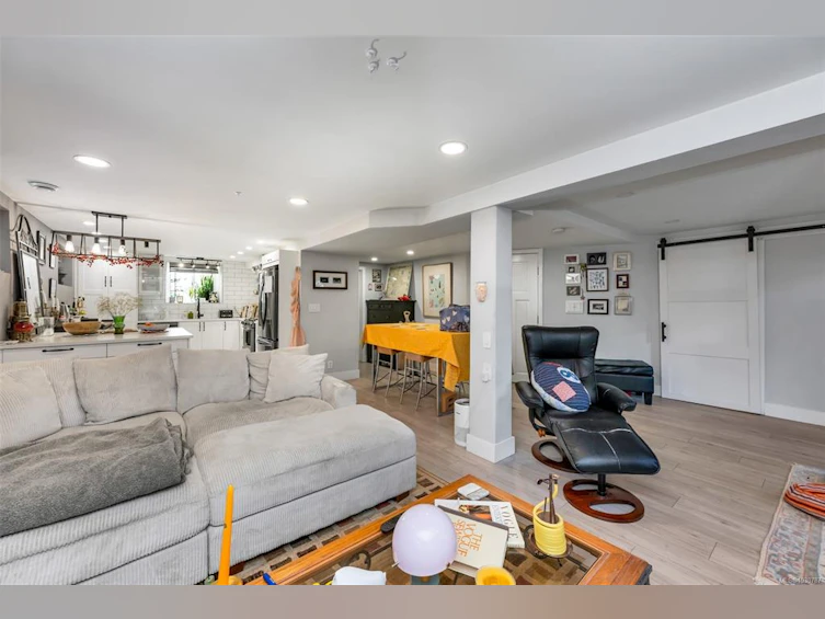 3111 Esson Road, Saanich, BC, V8Z 4P5 - 35
