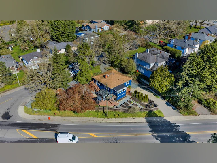 3111 Esson Road, Saanich, BC, V8Z 4P5 - 55
