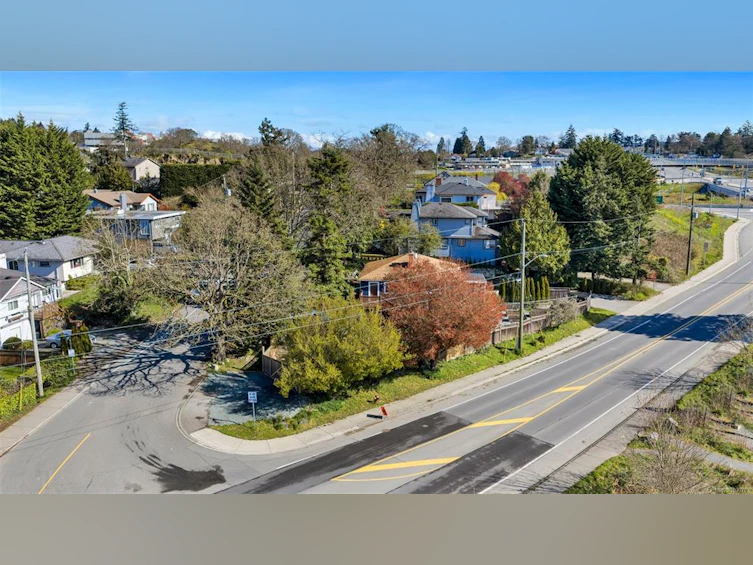 3111 Esson Road, Saanich, BC, V8Z 4P5 - 56