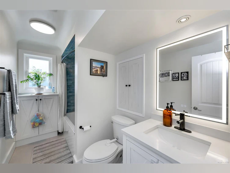 3111 Esson Road, Saanich, BC, V8Z 4P5 - 21