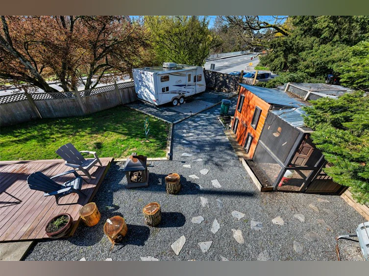 3111 Esson Road, Saanich, BC, V8Z 4P5 - 45