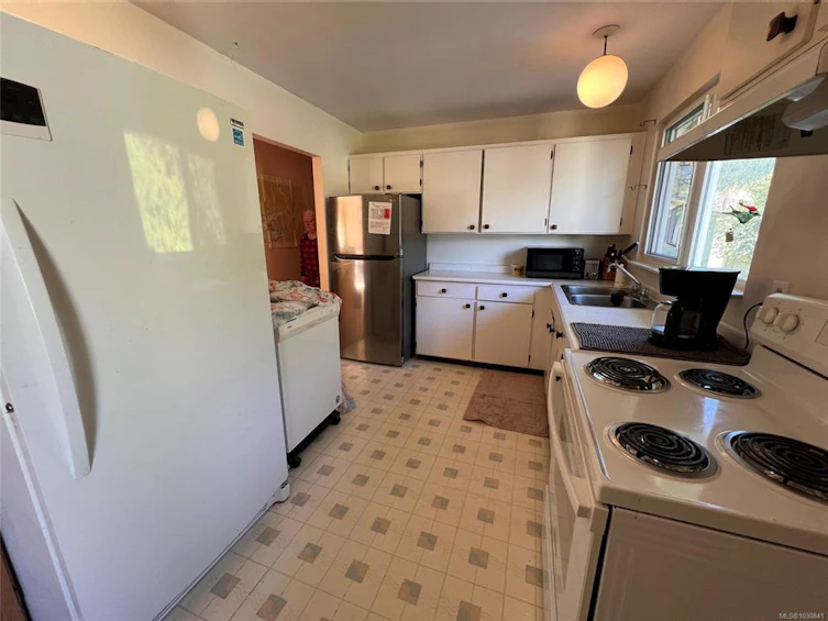 181 Boston Road, Tahsis-Zeballos, BC, V0P 1X0 - 10