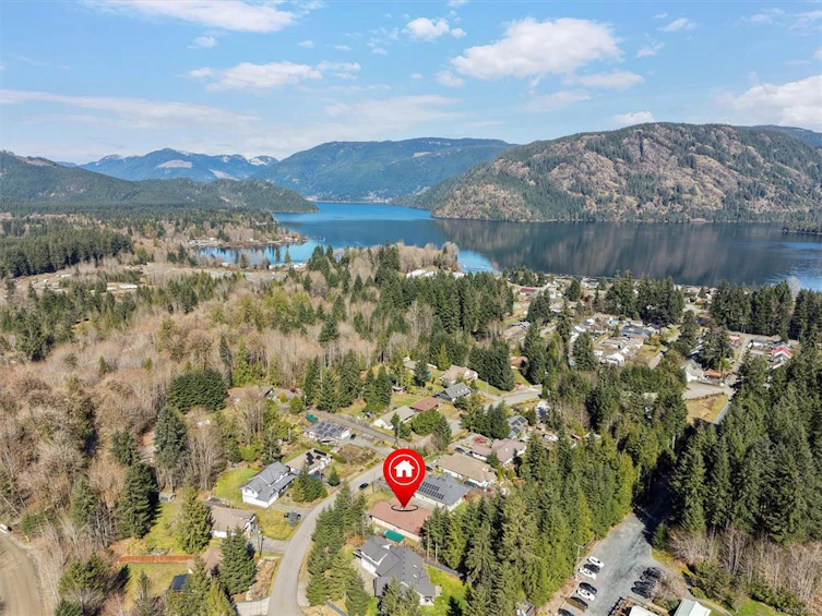 6727 Wall Street, Honeymoon Bay, BC, V0R 1Y0 - 31