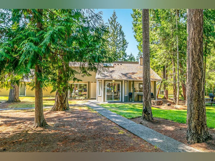 13-1135 Resort Drive, Parksville, BC, V9P 2T6 - 2