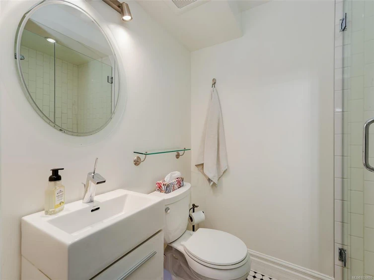 3930 Tudor Avenue, Saanich, BC, V8N 4L6 - 13