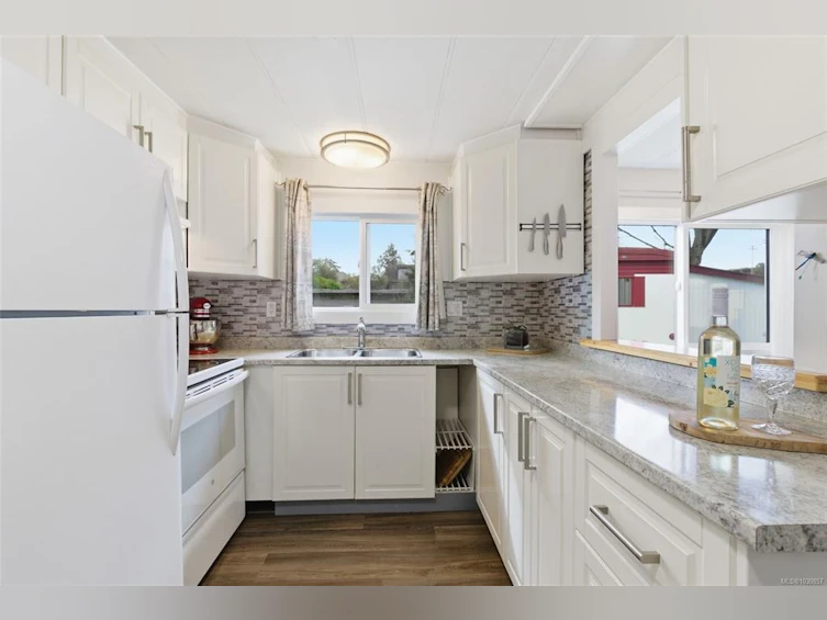 11-150 N Corfield Street, Parksville, BC, V9P 1T9 - 4