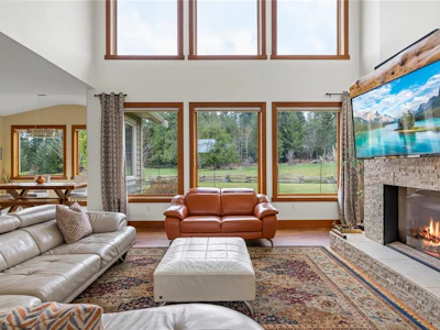 1100 Matuka Drive - 2