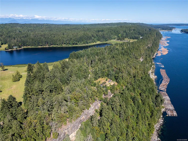 909 South Road, Gabriola Island, BC, V0R 1X0 - 69