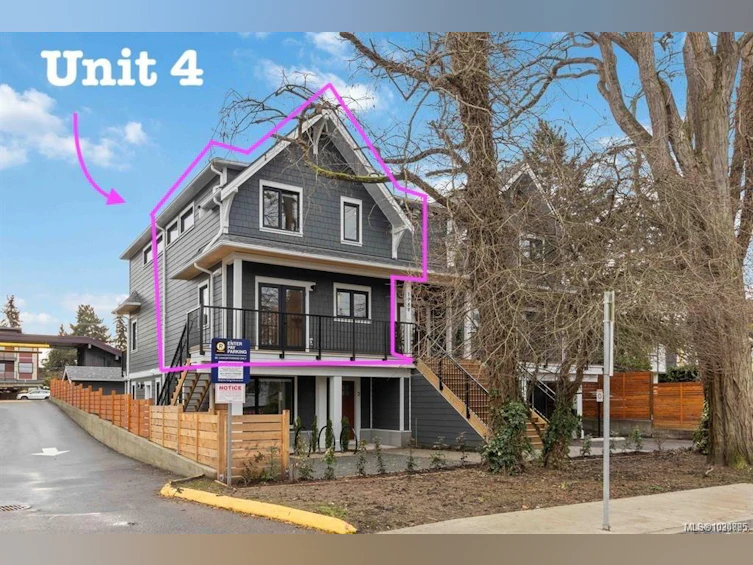 4-1789 Emerson Street, Victoria, BC, V8R 2C2