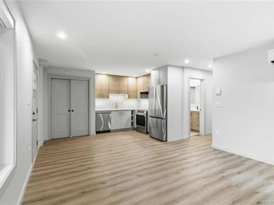 1-1789 Emerson Street - 5