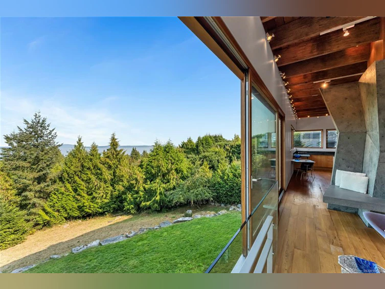 8909 Park Pacific Terrace, North Saanich, BC, V8L 5B1 - 4