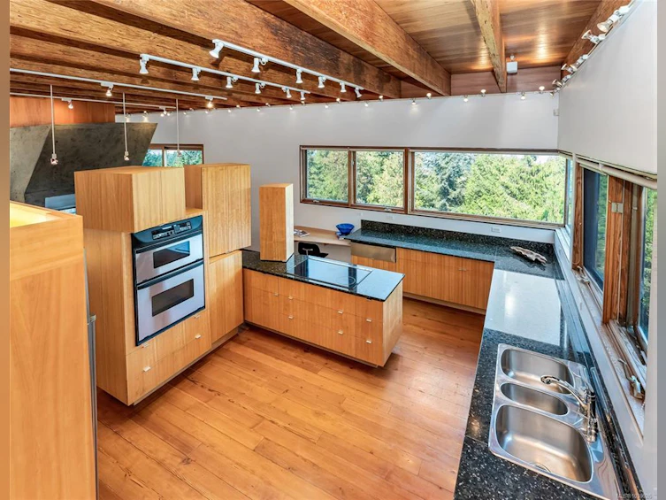8909 Park Pacific Terrace, North Saanich, BC, V8L 5B1 - 17
