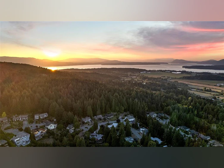 8909 Park Pacific Terrace, North Saanich, BC, V8L 5B1 - 45