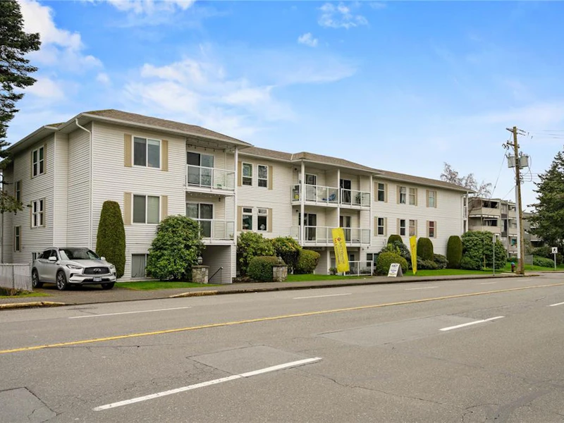 308 - 1351 Esquimalt Road, Esquimalt BC V9A 3R1