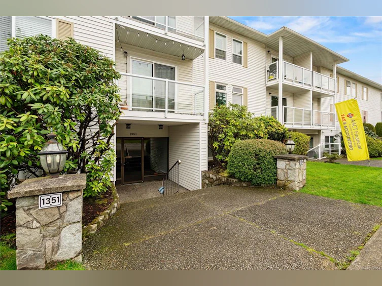 308-1351 Esquimalt Road, Esquimalt, BC, V9A 3R1 - 32
