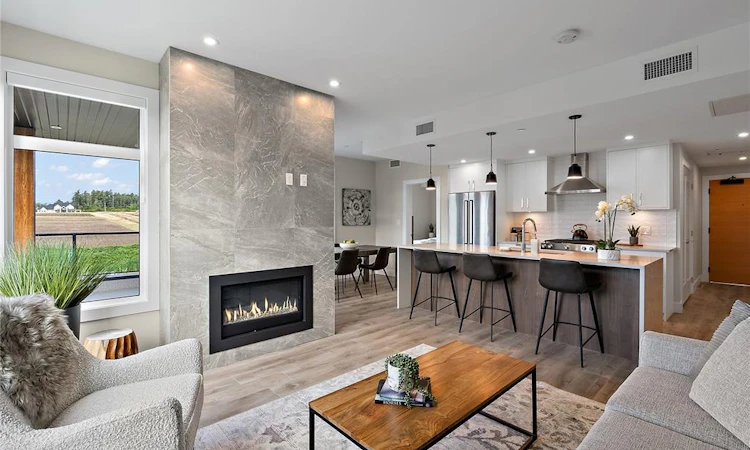 509-2520 Hackett Crescent
