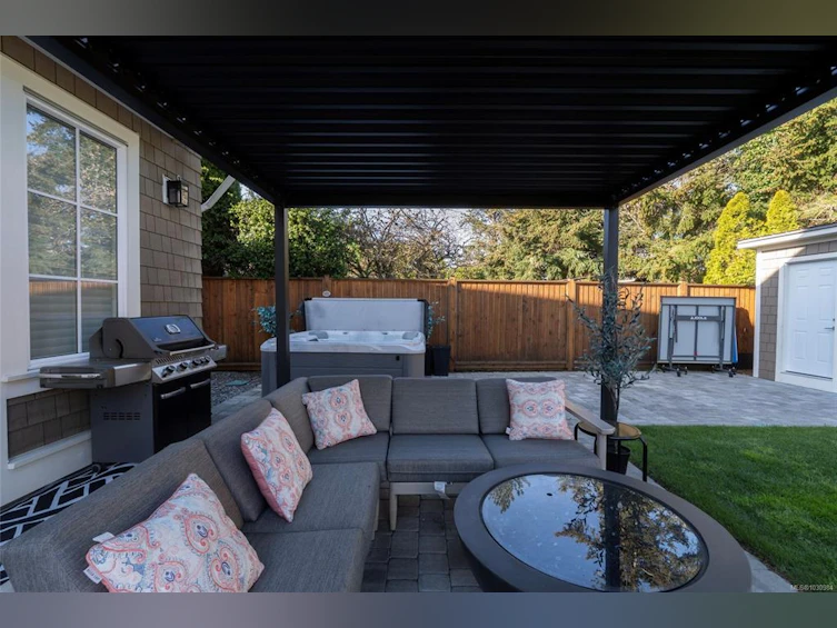 2218 Kinross Avenue, Oak Bay, BC, V8R 2N5 - 37