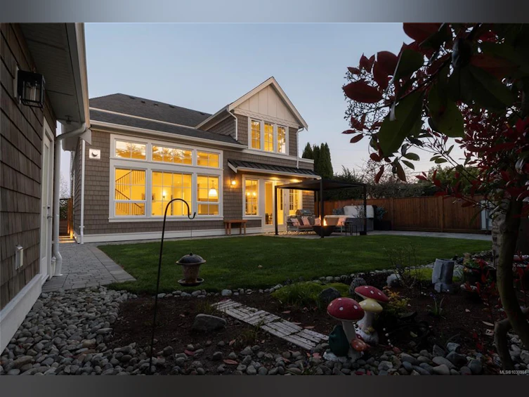 2218 Kinross Avenue, Oak Bay, BC, V8R 2N5 - 52