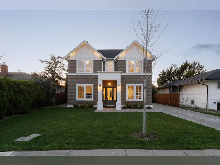 2218 Kinross Avenue, Oak Bay, BC, V8R 2N5 - 47