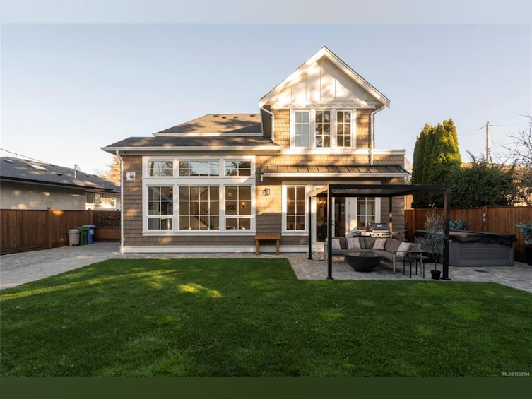 2218 Kinross Avenue, Oak Bay, BC, V8R 2N5 - 44