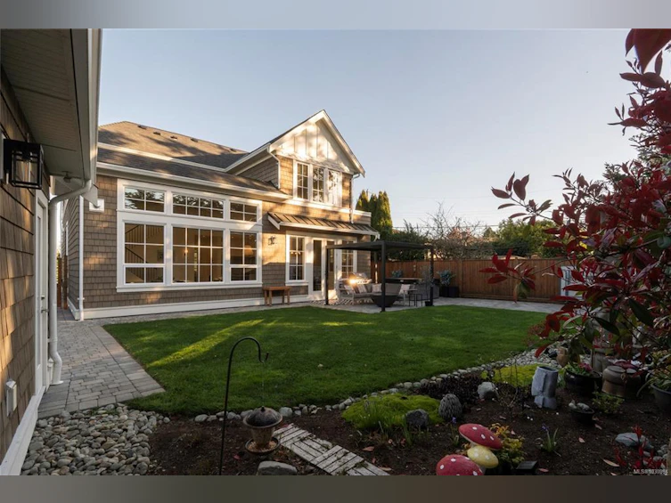 2218 Kinross Avenue, Oak Bay, BC, V8R 2N5 - 43
