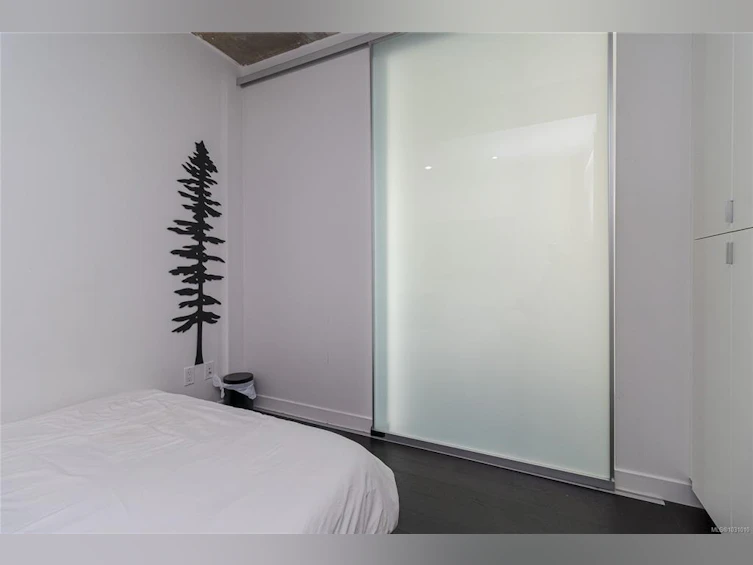 417-770 Fisgard Street, Victoria, BC, V8W 0B8 - 18