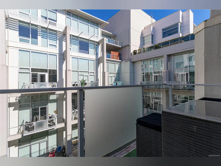 417-770 Fisgard Street, Victoria, BC, V8W 0B8 - 29