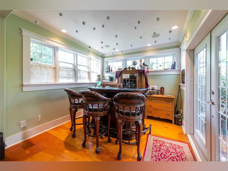 938 Ambassador Avenue, Saanich, BC, V8X 3N1 - 14