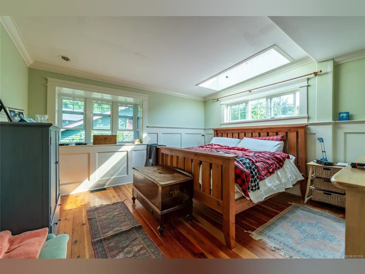 938 Ambassador Avenue, Saanich, BC, V8X 3N1 - 17