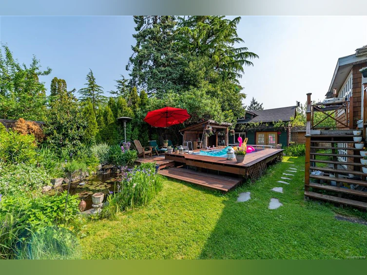938 Ambassador Avenue, Saanich, BC, V8X 3N1 - 29