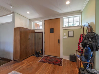938 Ambassador Avenue - 5
