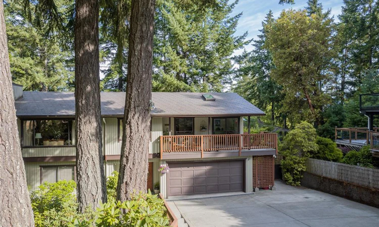 1367 Kingsview Road