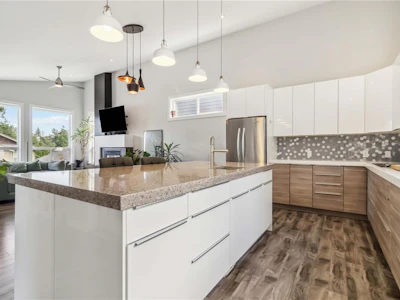 936 Aqua Court - 3