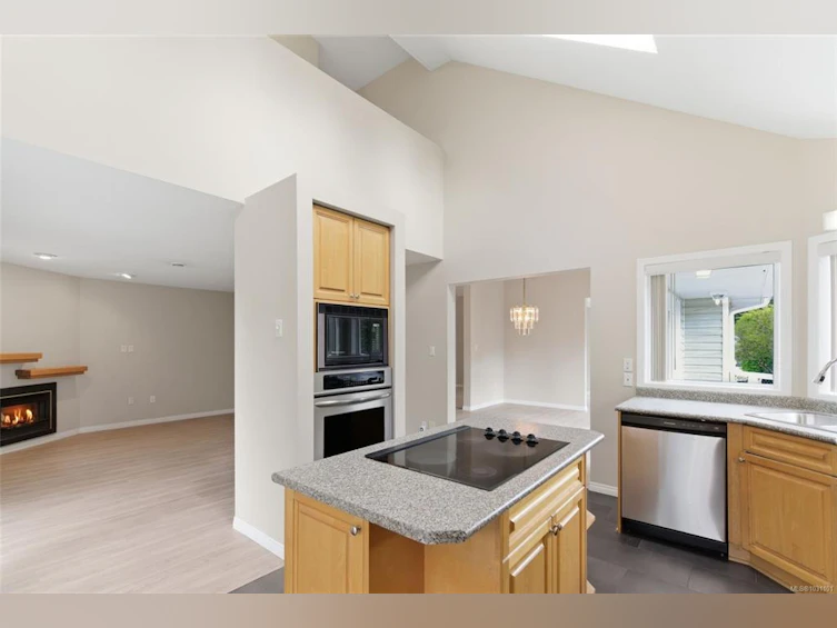 576 Dalmatian Drive, French Creek, BC, V9P 1Y4 - 21