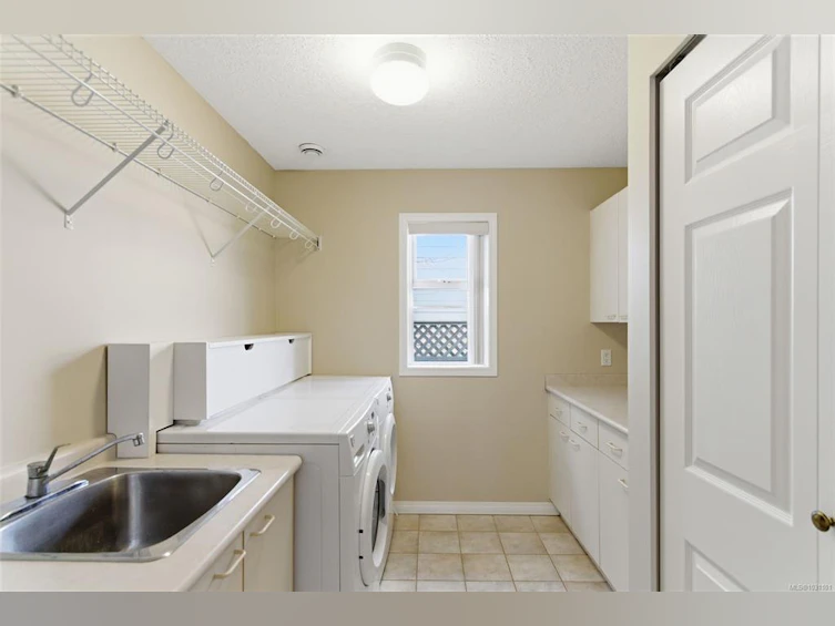 576 Dalmatian Drive, French Creek, BC, V9P 1Y4 - 28