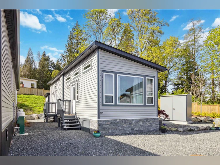 504-747 Old Place Road, Central Saanich, BC, V8M 0C3 - 3