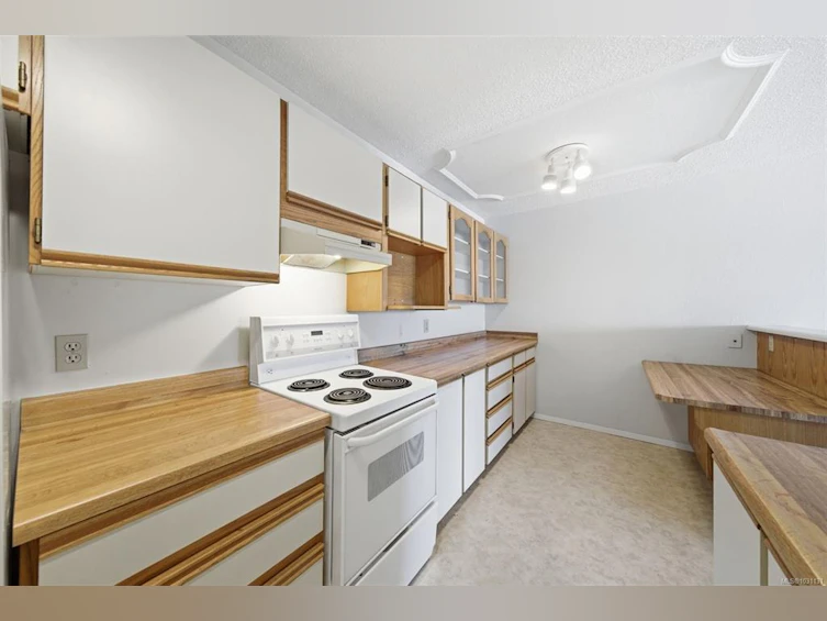 410-2100 Granite Street, Oak Bay, BC, V8S 3G7 - 12