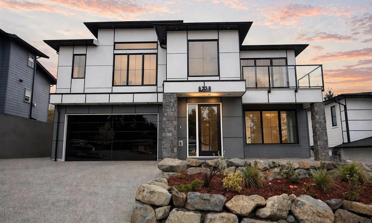 6238 Highwood Drive