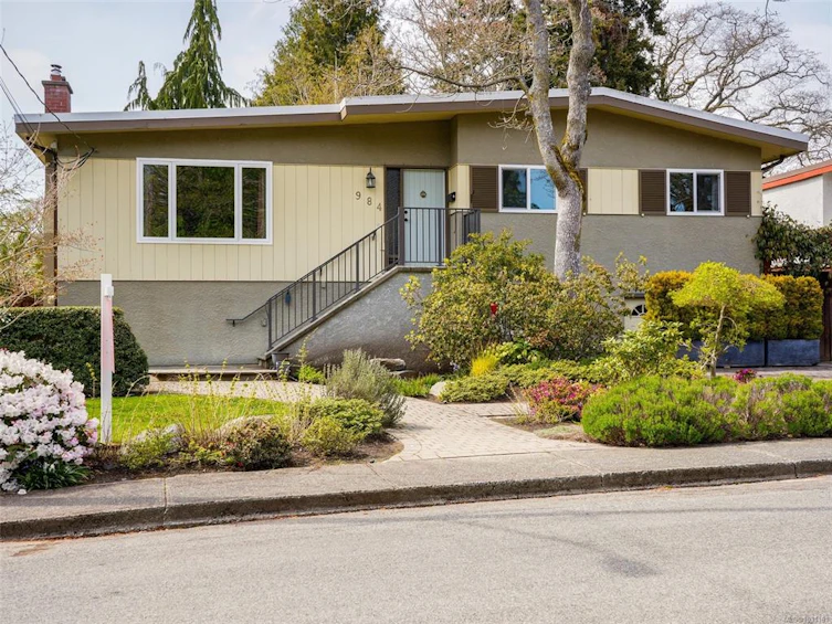 984 Brighton Crescent, Victoria, BC, V8S 2G5 - 28
