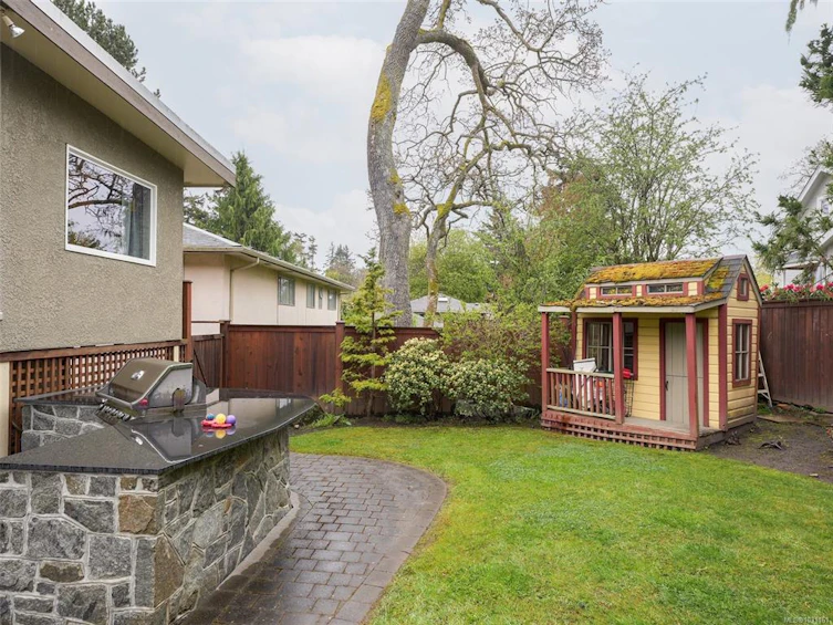 984 Brighton Crescent, Victoria, BC, V8S 2G5 - 23