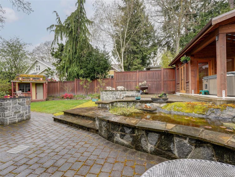 984 Brighton Crescent, Victoria, BC, V8S 2G5 - 24